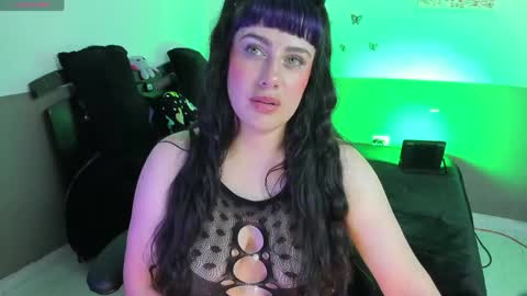 Snapshot of cataleya_blare chatting on 3, 5, 2026 LUU online show from 3, 5, 2026
