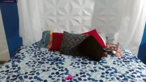 Snapshot of cataleya_eebony chatting on 2, 12, 2025 cataleya_eebony online show from 2, 12, 2025