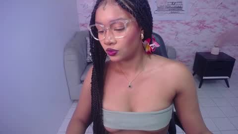 Snapshot of catalina25_t chatting on 18, 2, 2025 catalina25_t online show from 18, 2, 2025