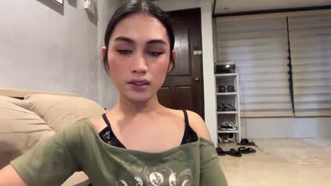 catalina2605 online show from 5, 11, 2025