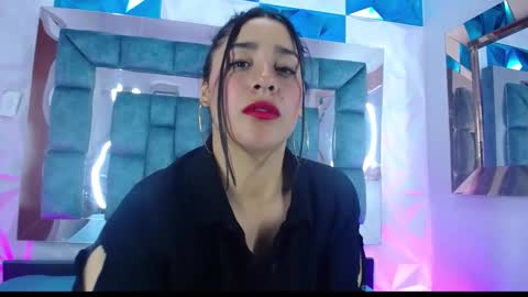 Snapshot of catalina_bustos chatting on 2, 3, 2025 Catalina bustos online show from 2, 3, 2025