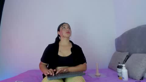 Snapshot of catalina_bustos chatting on 24, 9, 2025 Catalina bustos online show from 24, 9, 2025