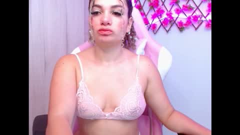 Snapshot of catalinaoficial chatting on 16, 9, 2025 Catalina online show from 16, 9, 2025