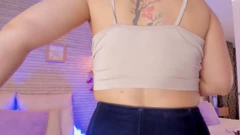 Snapshot of catalinnathompson chatting on 19, 10, 2025 CatalinnaThompson online show from 19, 10, 2025