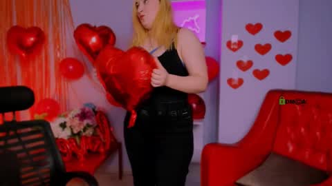 Snapshot of catherine_kitty chatting on 18, 2, 2025 Catherine online show from 18, 2, 2025