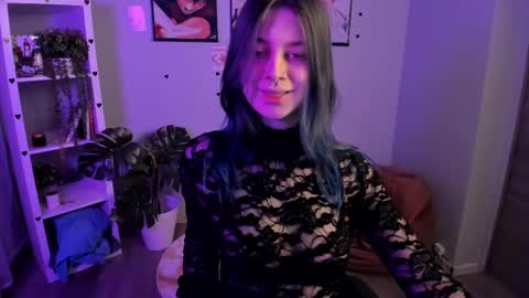 Snapshot of catherine_wine chatting on 13, 3, 2026 Catherine online show from 13, 3, 2026