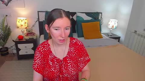 Catrin online show from 8, 12, 2024