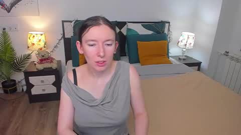 Catrin online show from 3, 3, 2025