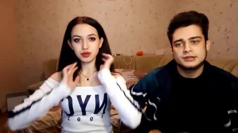 Snapshot of catherinexalex chatting on 19, 10, 2025 catherinexalex online show from 19, 10, 2025