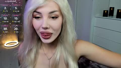 Snapshot of cathyvelor chatting on 29, 9, 2025 Cathy online show from 29, 9, 2025