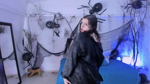 Snapshot of catleya_noire chatting on 28, 10, 2025 Catleya online show from 28, 10, 2025