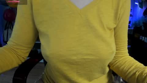 Snapshot of catnips_cabaret chatting on 5, 1, 2025 some call me djcatnips some call me CC but i love it when you call me miss catnips  online show from 5, 1, 2025