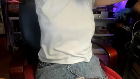 Snapshot of catnips_cabaret chatting on 19, 1, 2025 some call me djcatnips some call me CC but i love it when you call me miss catnips  online show from 19, 1, 2025