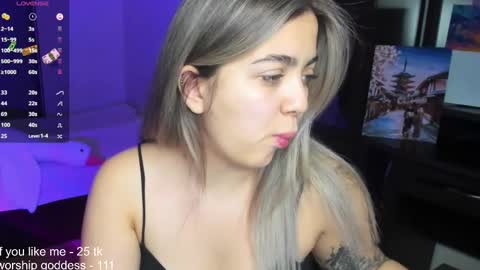 Catrina or just Cat online show from 19, 1, 2025