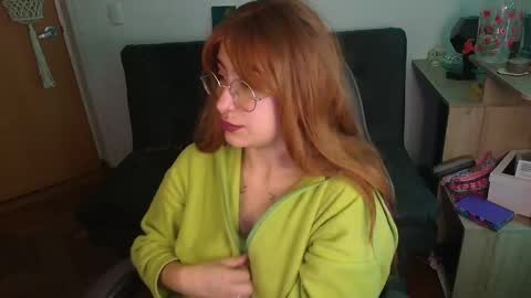 Snapshot of catsito chatting on 7, 11, 2025 im MIA -Independent Model MY OF is catsito3 online show from 7, 11, 2025