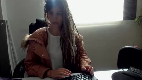 CATT EVANS online show from 12, 10, 2025