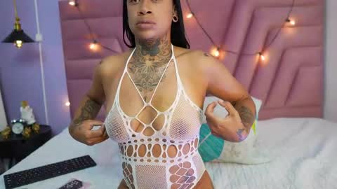 Snapshot of cattaleeyaa chatting on 24, 5, 2026 CATALEYA online show from 24, 5, 2026