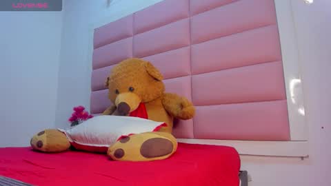 Snapshot of cattalina_25 chatting on 15, 1, 2026 cattalina_25 online show from 15, 1, 2026