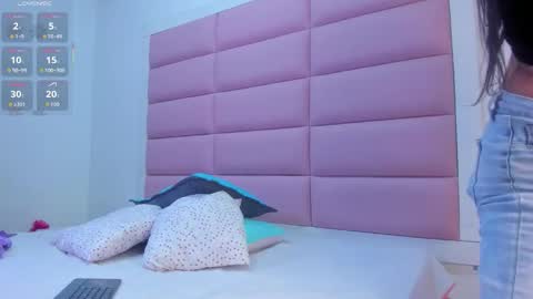 Snapshot of cattalina_25 chatting on 19, 1, 2026 cattalina_25 online show from 19, 1, 2026