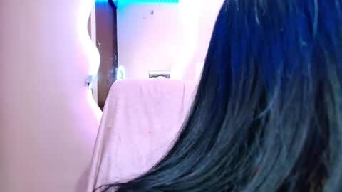 Cattleya online show from 8, 5, 2026