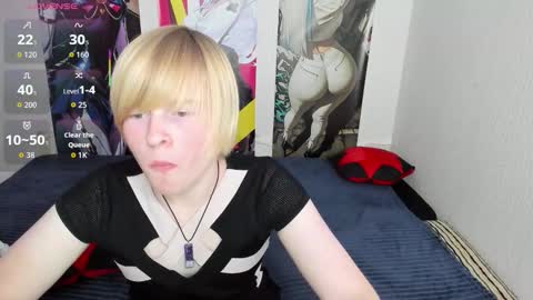 Snapshot of cattie_w_ chatting on 17, 10, 2025 cattie_w_ online show from 17, 10, 2025