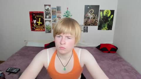 cattie_w_ online show from 26, 5, 2026