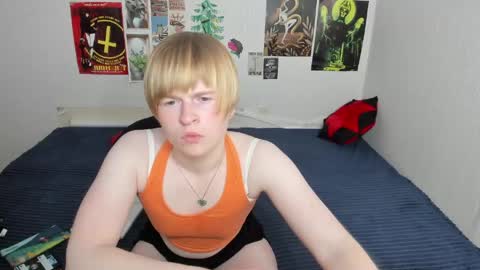 cattie_w_ online show from 29, 5, 2026