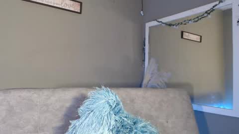    online show from 18, 12, 2025