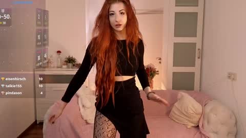 Snapshot of caty_cuddly chatting on 10, 12, 2024 caty_cuddly online show from 10, 12, 2024