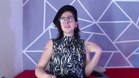 Snapshot of cava_pretty chatting on 13, 1, 2025 cava_pretty online show from 13, 1, 2025