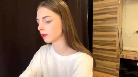 Polly online show from 31, 3, 2026