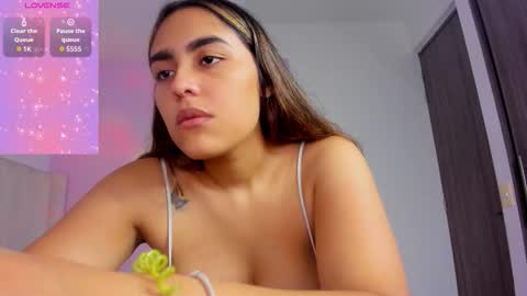 Cay online show from 4, 11, 2025