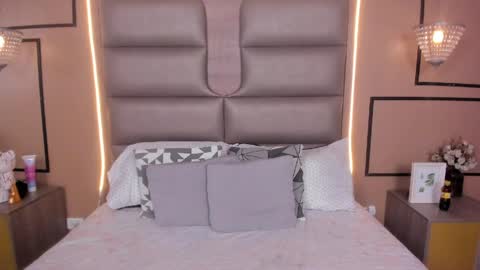 Snapshot of caylincollins chatting on 2, 4, 2026 caylincollins online show from 2, 4, 2026