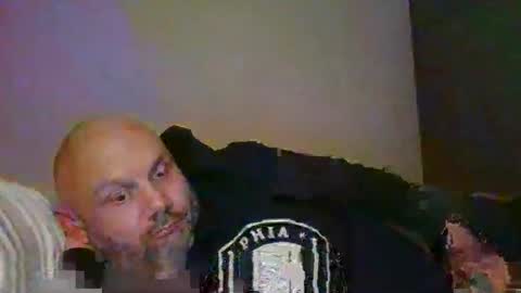 Snapshot of cborzbeyond22213 chatting on 19, 12, 2025 TheGoldenStroker222 online show from 19, 12, 2025