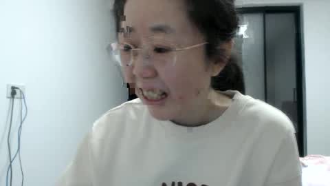Snapshot of cbz112233 chatting on 25, 2, 2025 ANNYANNY online show from 25, 2, 2025