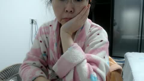 Snapshot of cbz112233 chatting on 8, 3, 2025 ANNYANNY online show from 8, 3, 2025