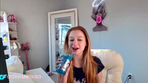 Snapshot of ccinnamon chatting on 24, 11, 2025 Ccinnamon online show from 24, 11, 2025