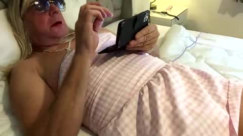 Claire online show from 17, 9, 2025