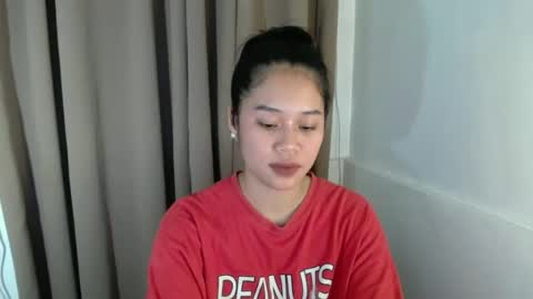 Snapshot of ce_lien chatting on 19, 12, 2025 Celine online show from 19, 12, 2025