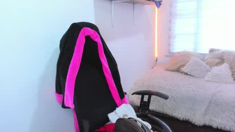 celeste_bonnet1 online show from 8, 11, 2025