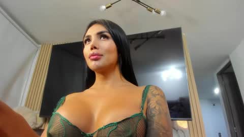 mia  sofiabohorquez INSTAGRAM online show from 16, 5, 2026