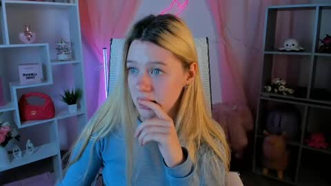 your cute kitty online show from 7, 5, 2026