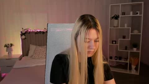 your cute kitty online show from 24, 5, 2026