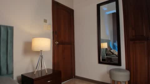 Celeste Quenn online show from 20, 3, 2026