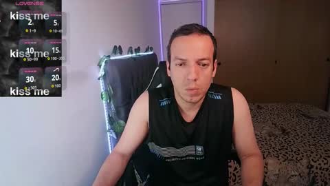 Snapshot of cerso1 chatting on 30, 10, 2025 Cerso online show from 30, 10, 2025