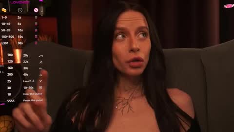 Casey online show from 19, 11, 2025