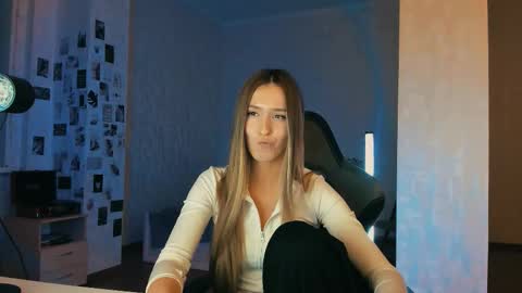 my name is Eva online show from 5, 12, 2025