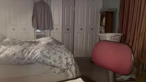 Snapshot of cfnmworkout1 chatting on 7, 11, 2025 cfnmworkout1 online show from 7, 11, 2025