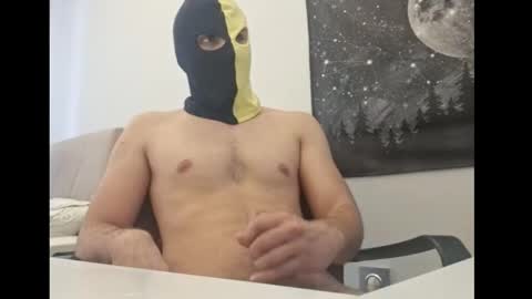 Muscular bull online show from 22, 3, 2026