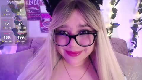 Snapshot of chaarlotte_1 chatting on 7, 11, 2025 charlotte online show from 7, 11, 2025